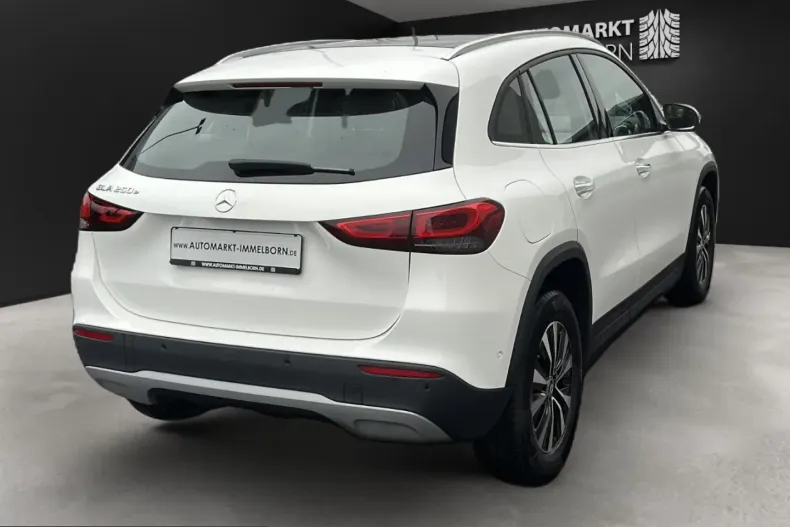 Mercedes-Benz GLA 250 (Clasa GLA) din 2022 cu 29.998 km - oferta MER250751 - foto 7