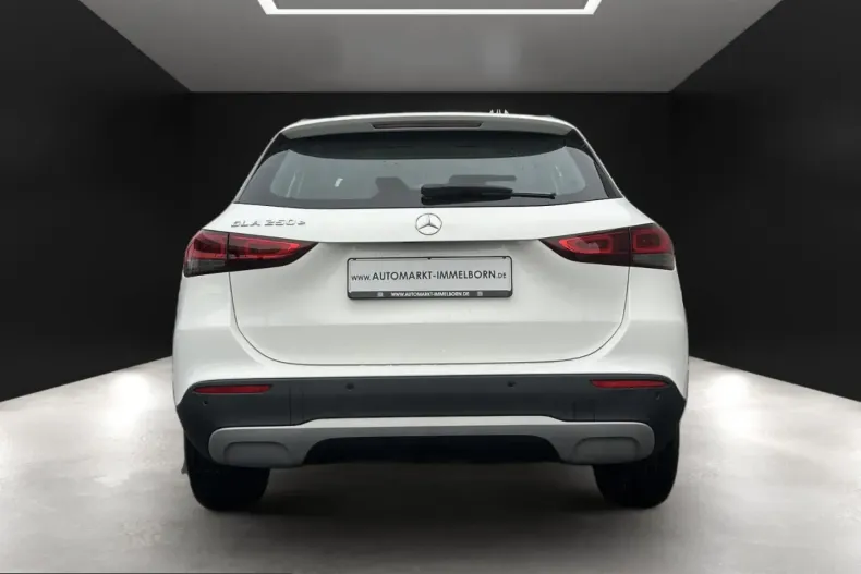 Mercedes-Benz GLA 250 (Clasa GLA) din 2022 cu 29.998 km - oferta MER250751 - foto 10
