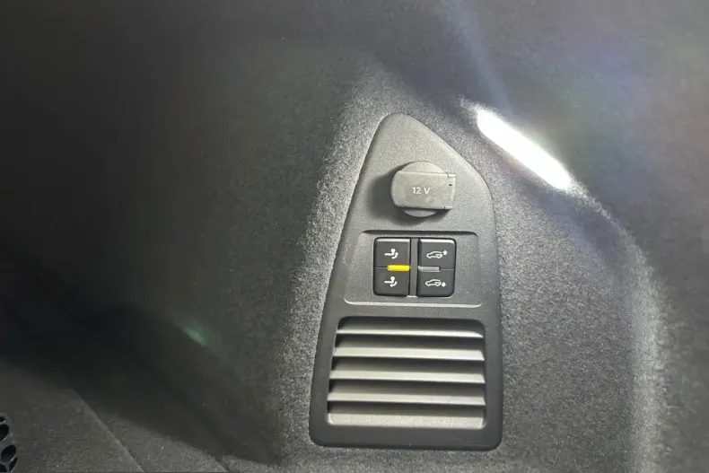 Volkswagen Touareg din 2025 cu 26.850 km - oferta VOL250753 - foto 32