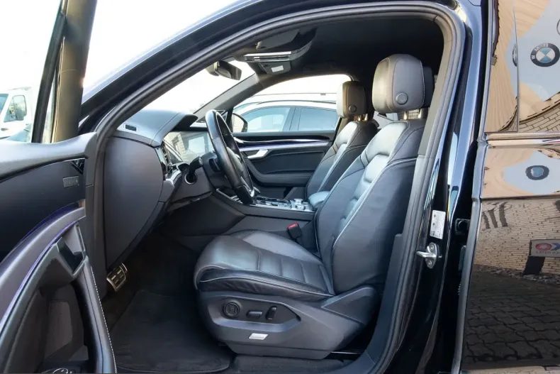 Volkswagen Touareg din 2022 cu 81.950 km - oferta VOL250754 - foto 11