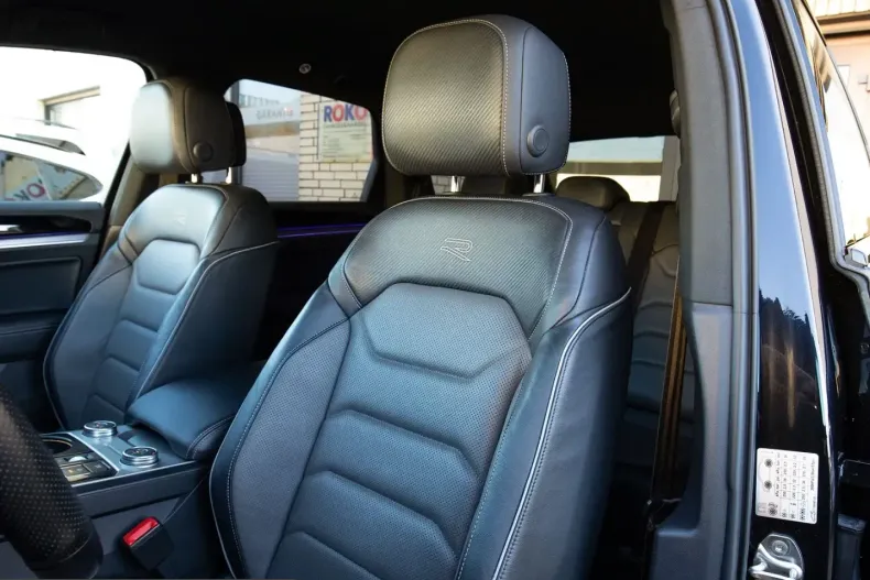 Volkswagen Touareg din 2022 cu 81.950 km - oferta VOL250754 - foto 12