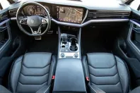 Volkswagen Touareg din 2022 cu 81.950 km - oferta VOL250754 - foto 13