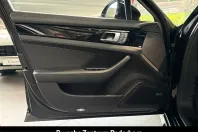 Porsche Panamera din 2023 cu 24.050 km - oferta POR250755 - foto 19