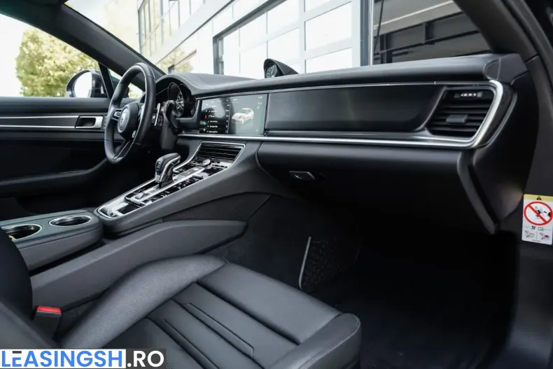 Porsche Panamera din 2023 cu 43.000 km - oferta POR250758 - foto 19