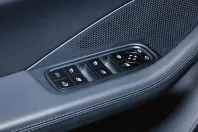 Porsche Macan din 2024 cu 19.999 km - oferta POR250761 - foto 18