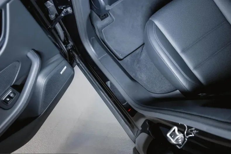 Porsche Macan din 2024 cu 19.999 km - oferta POR250761 - foto 21