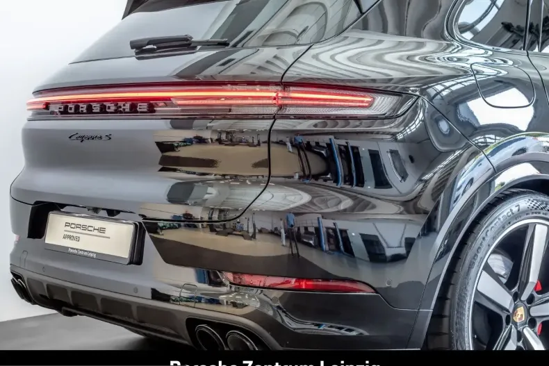 Porsche Cayenne din 2024 cu 31.646 km - oferta POR250763 - foto 14