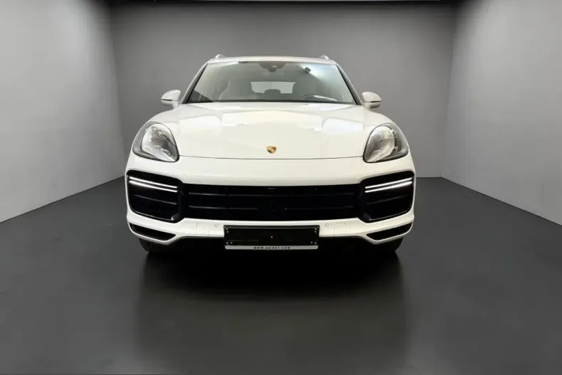 Porsche Cayenne din 2022 cu 30.000 km - oferta POR250764 - foto 2