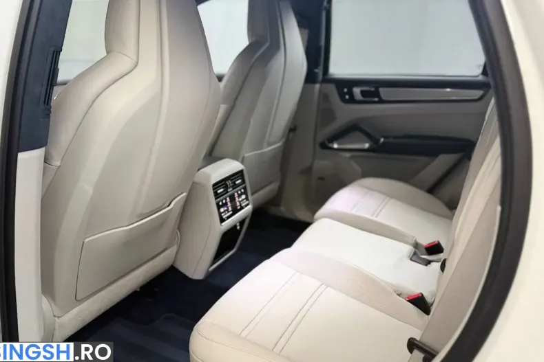 Porsche Cayenne din 2022 cu 30.000 km - oferta POR250764 - foto 17