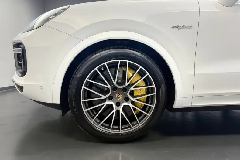 Porsche Cayenne din 2022 cu 30.000 km - oferta POR250764 - foto 35
