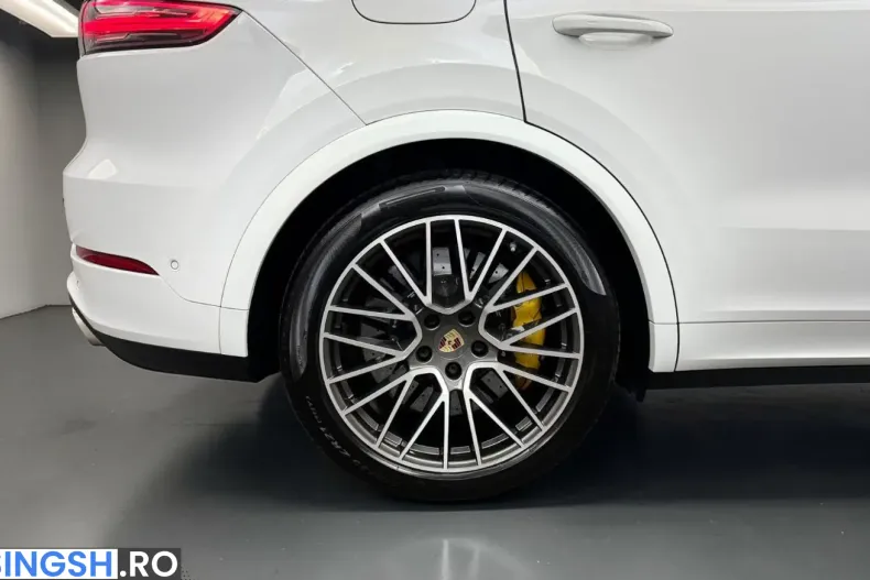 Porsche Cayenne din 2022 cu 30.000 km - oferta POR250764 - foto 36