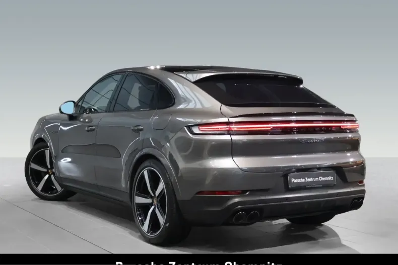Porsche Cayenne din 2024 cu 32.370 km - oferta POR250765 - foto 3