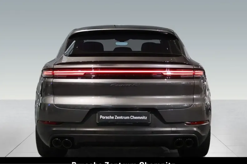 Porsche Cayenne din 2024 cu 32.370 km - oferta POR250765 - foto 5
