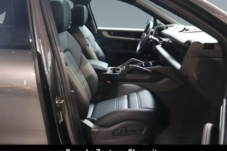 Porsche Cayenne din 2024 cu 32.370 km - oferta POR250765 - foto 12