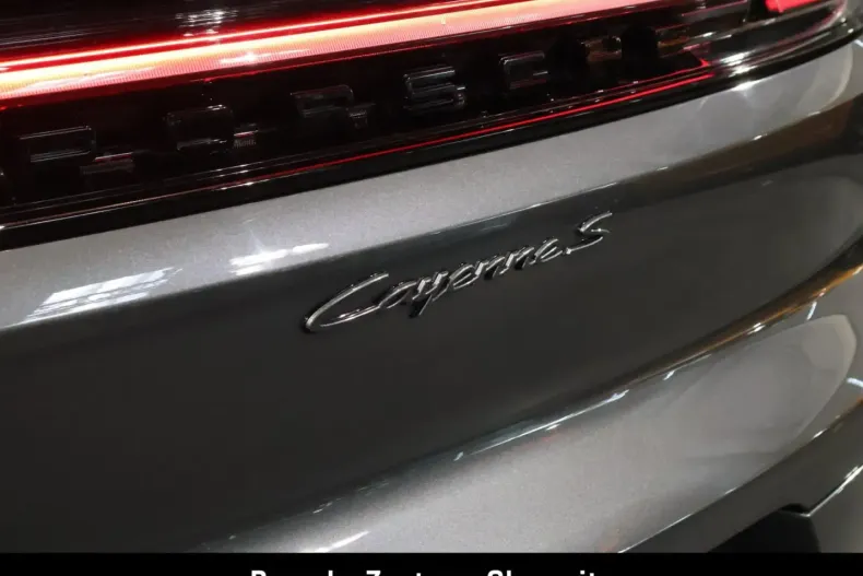 Porsche Cayenne din 2024 cu 32.370 km - oferta POR250765 - foto 38