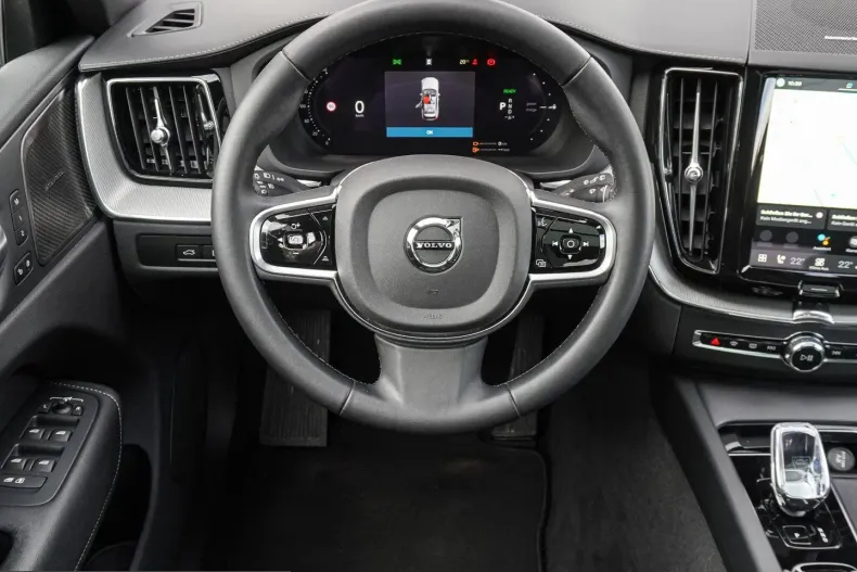 Volvo XC60 din 2024 cu 23.475 km - oferta VOL250767 - foto 11