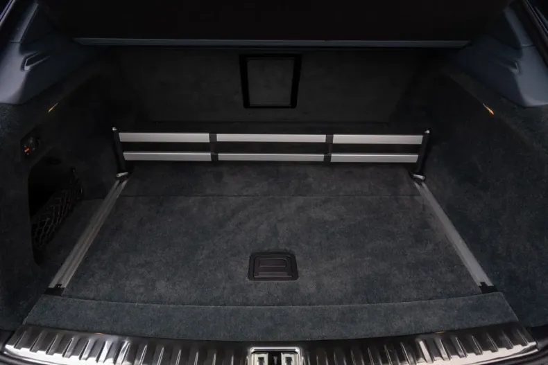 Bentley Bentayga din 2025 cu 11.500 km - oferta BEN250768 - foto 24