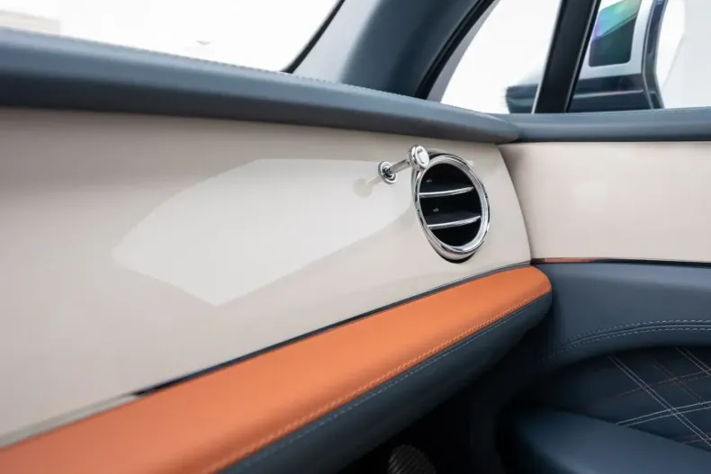 Bentley Bentayga din 2025 cu 11.500 km - oferta BEN250768 - foto 35