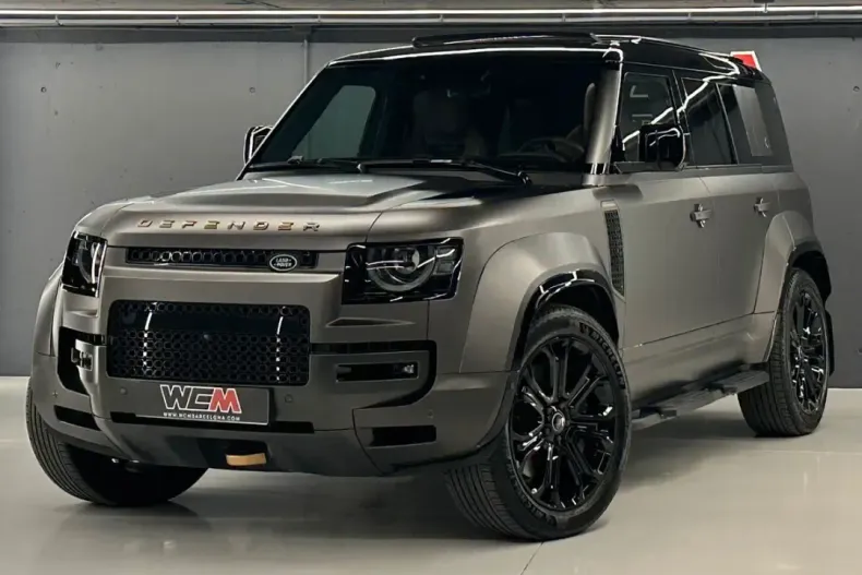 Land Rover Defender din 2025 cu 8.000 km - oferta LAN250769 - foto 3