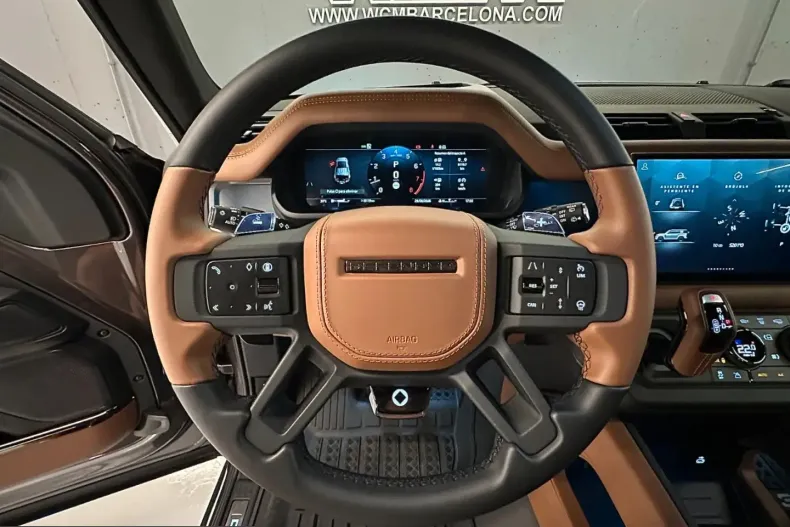 Land Rover Defender din 2025 cu 8.000 km - oferta LAN250769 - foto 19