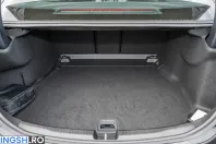 Mercedes-Benz C 300 (Clasa C) din 2025 cu 12.322 km - oferta MER250772 - foto 7