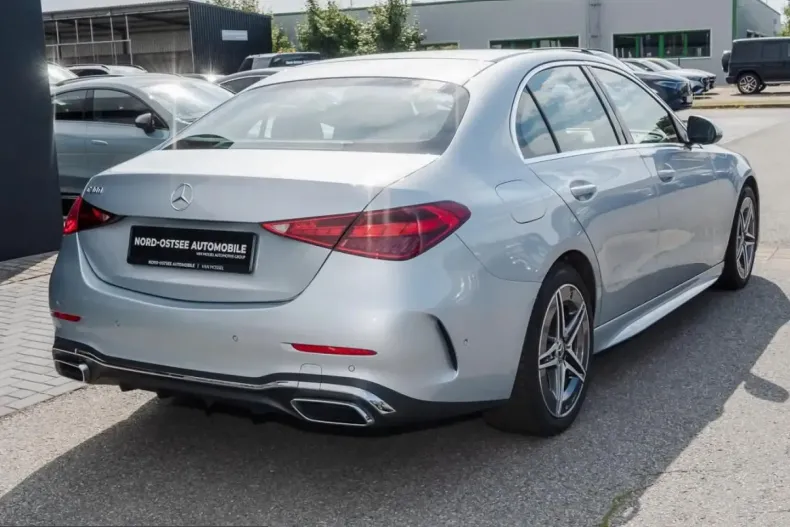 Mercedes-Benz C 300 (Clasa C) din 2025 cu 13.849 km - oferta MER250773 - foto 5