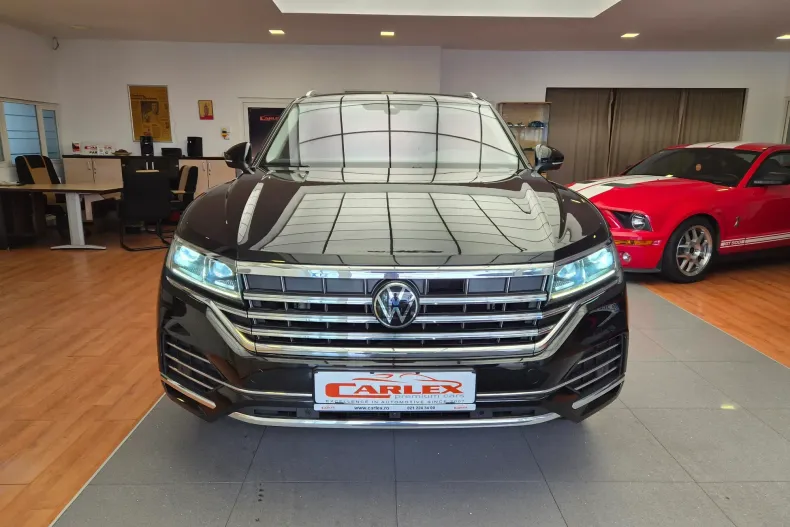 Volkswagen Touareg din 2023 cu 113.800 km - oferta VOL250792 - foto 2