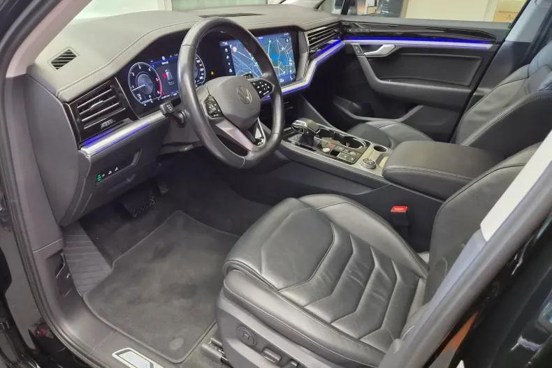 Volkswagen Touareg din 2023 cu 113.800 km - oferta VOL250792 - foto 9