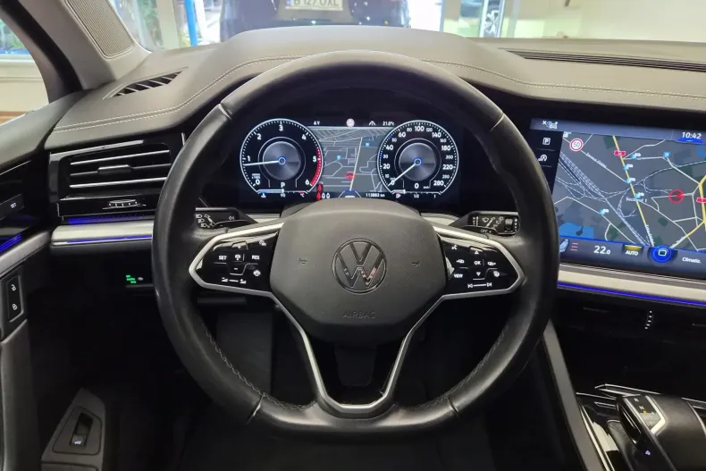 Volkswagen Touareg din 2023 cu 113.800 km - oferta VOL250792 - foto 13