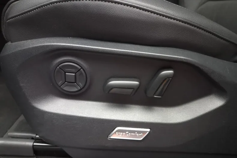 Volkswagen Touareg din 2023 cu 113.800 km - oferta VOL250792 - foto 21