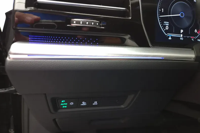 Volkswagen Touareg din 2023 cu 113.800 km - oferta VOL250792 - foto 22