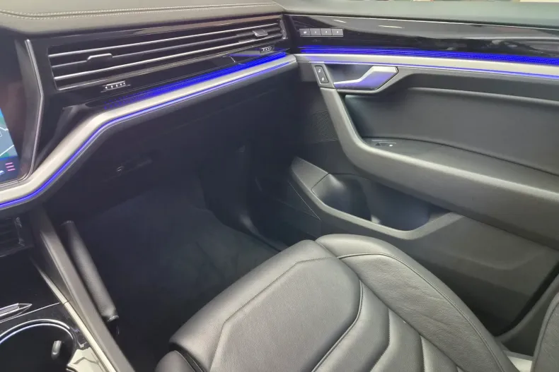 Volkswagen Touareg din 2023 cu 113.800 km - oferta VOL250792 - foto 27