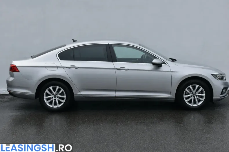 Volkswagen Passat din 2021 cu 73.110 km - oferta VOL250795 - foto 8