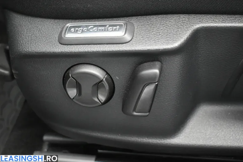 Volkswagen Passat din 2021 cu 73.110 km - oferta VOL250795 - foto 12