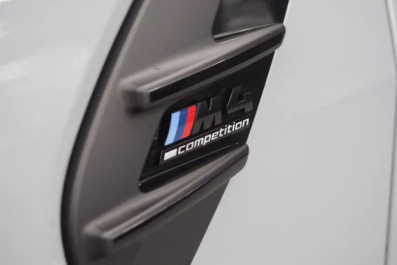 BMW M4 (Seria 4) din 2022 cu 33.686 km - oferta BMW250800 - foto 26