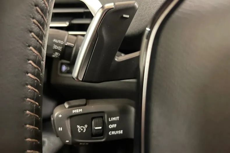 Peugeot 3008 din 2023 cu 94.818 km - oferta PEU250803 - foto 23