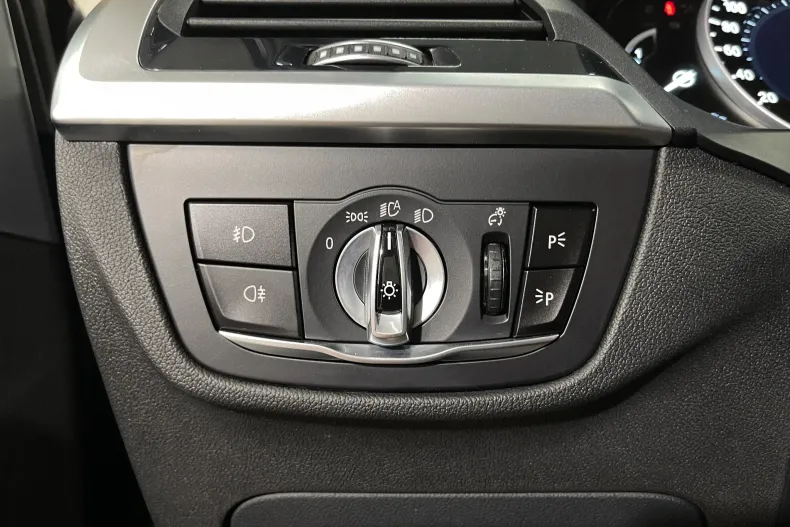 BMW X4 (Seria X) din 2020 cu 95.915 km - oferta BMW250808 - foto 26