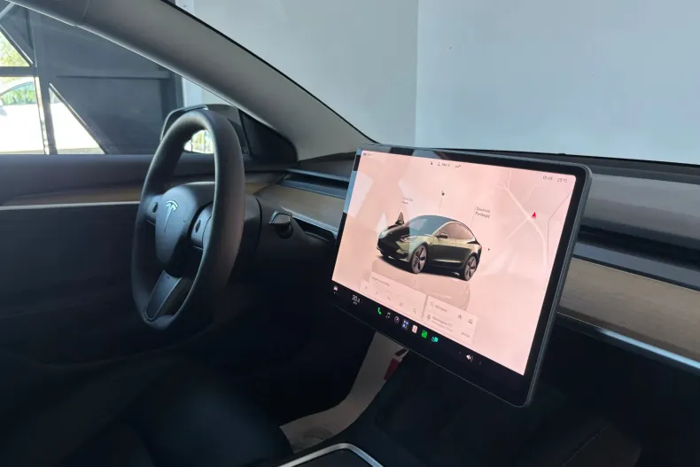 Tesla Model 3 din 2023 cu 99.000 km - oferta TES250816 - foto 7