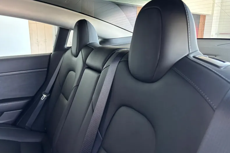 Tesla Model 3 din 2023 cu 99.000 km - oferta TES250816 - foto 12