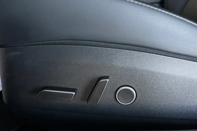 Tesla Model 3 din 2023 cu 99.000 km - oferta TES250816 - foto 19