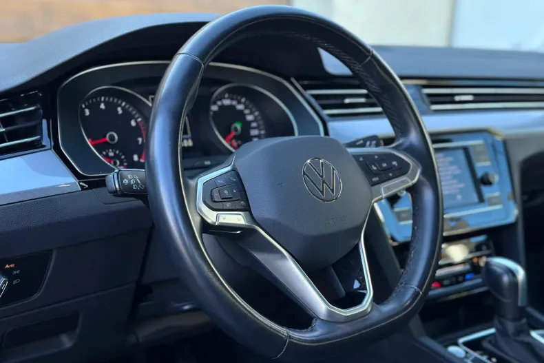 Volkswagen Passat din 2022 cu 66.551 km - oferta VOL250830 - foto 11