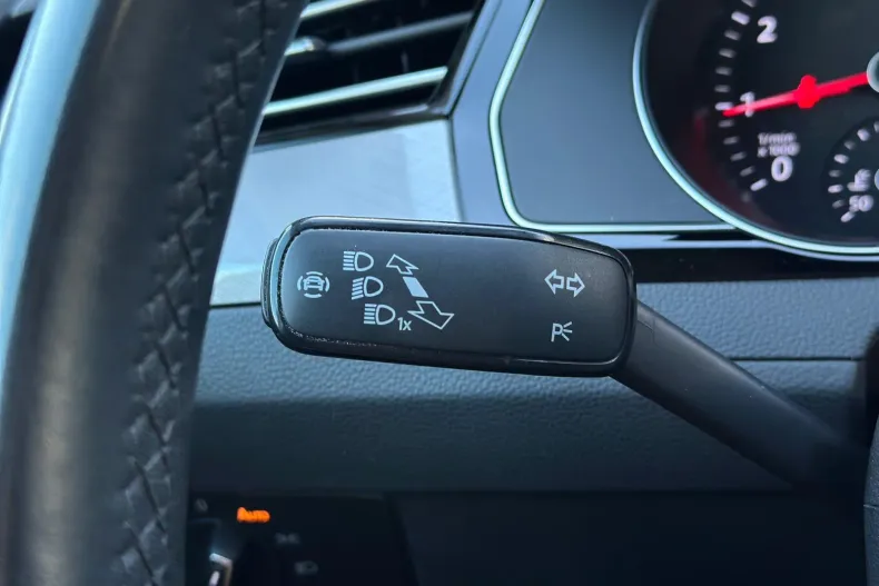 Volkswagen Passat din 2022 cu 66.551 km - oferta VOL250830 - foto 29