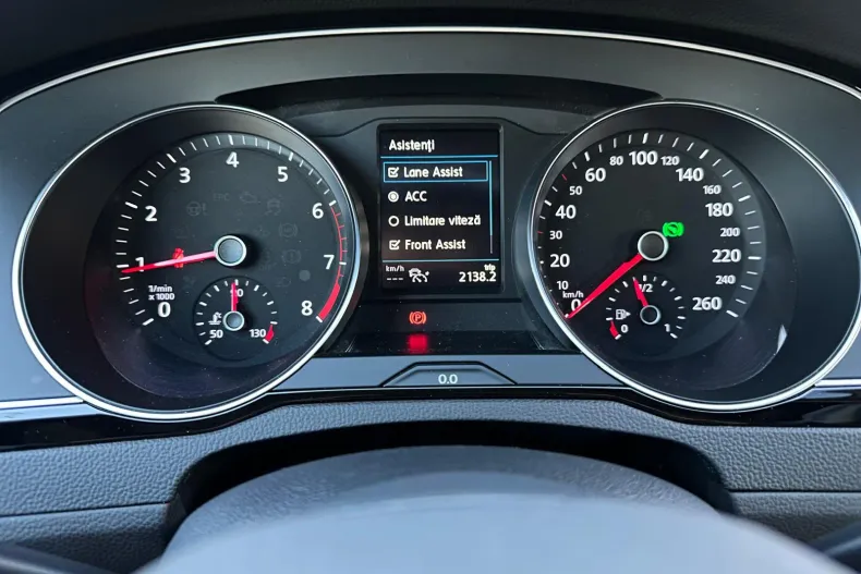 Volkswagen Passat din 2022 cu 66.551 km - oferta VOL250830 - foto 31