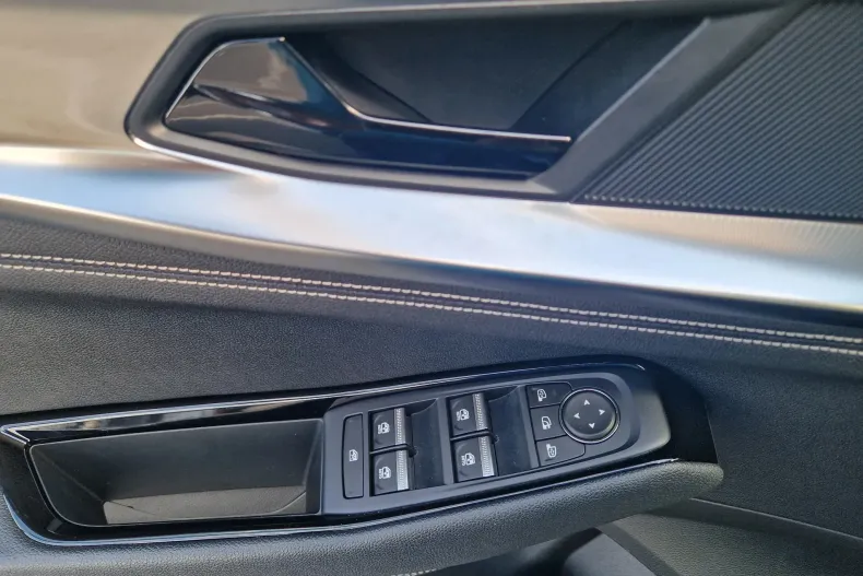 Renault Austral din 2022 cu 54.048 km - oferta REN250838 - foto 13