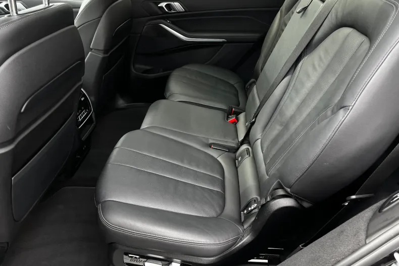 BMW X7 (Seria X) din 2022 cu 143.700 km - oferta BMW250842 - foto 11