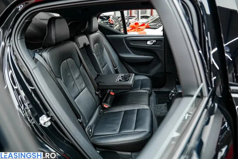 Volvo XC40 din 2021 cu 147.000 km - oferta VOL250848 - foto 12