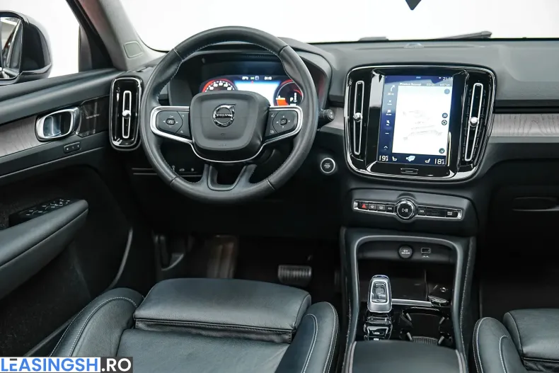Volvo XC40 din 2020 cu 107.000 km - oferta VOL250849 - foto 20