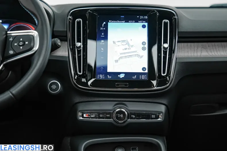 Volvo XC40 din 2020 cu 107.000 km - oferta VOL250849 - foto 35
