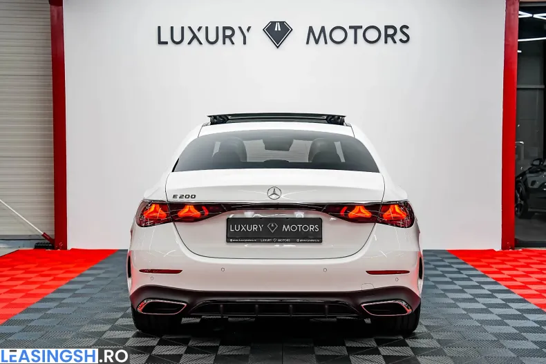 Mercedes-Benz E 200 (Clasa E) din 2025 cu 23.000 km - oferta MER250855 - foto 6