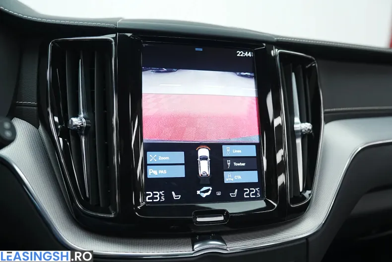Volvo XC60 din 2020 cu 169.000 km - oferta VOL250856 - foto 30
